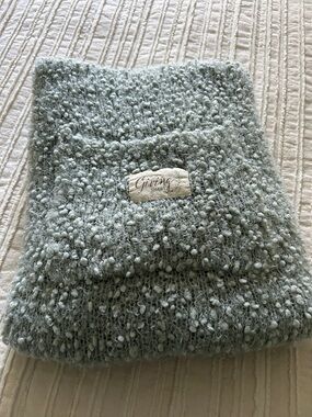 The Giving Shawl-Aqua